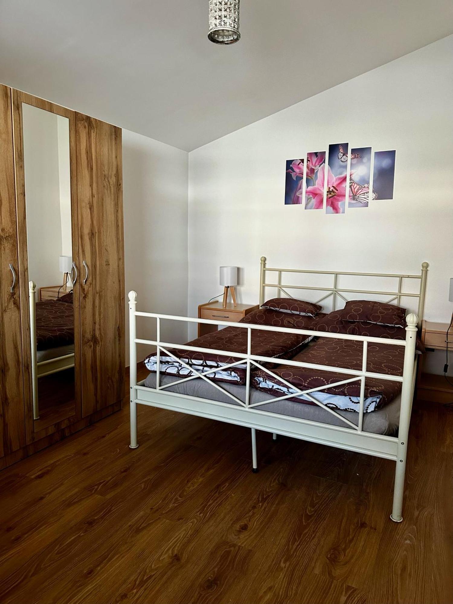 Penny Apartmanok Szigetvár Buitenkant foto