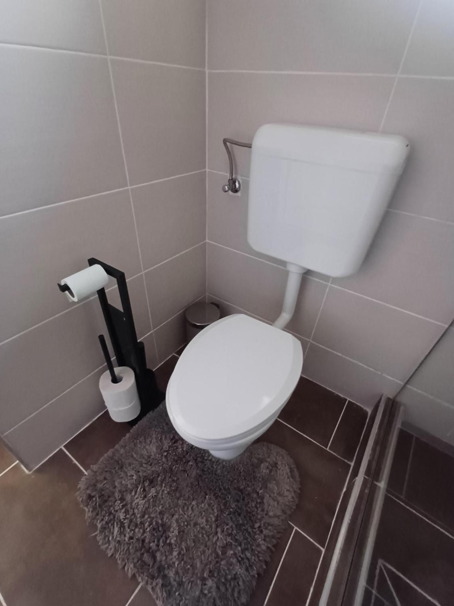 Penny Apartmanok Szigetvár Buitenkant foto