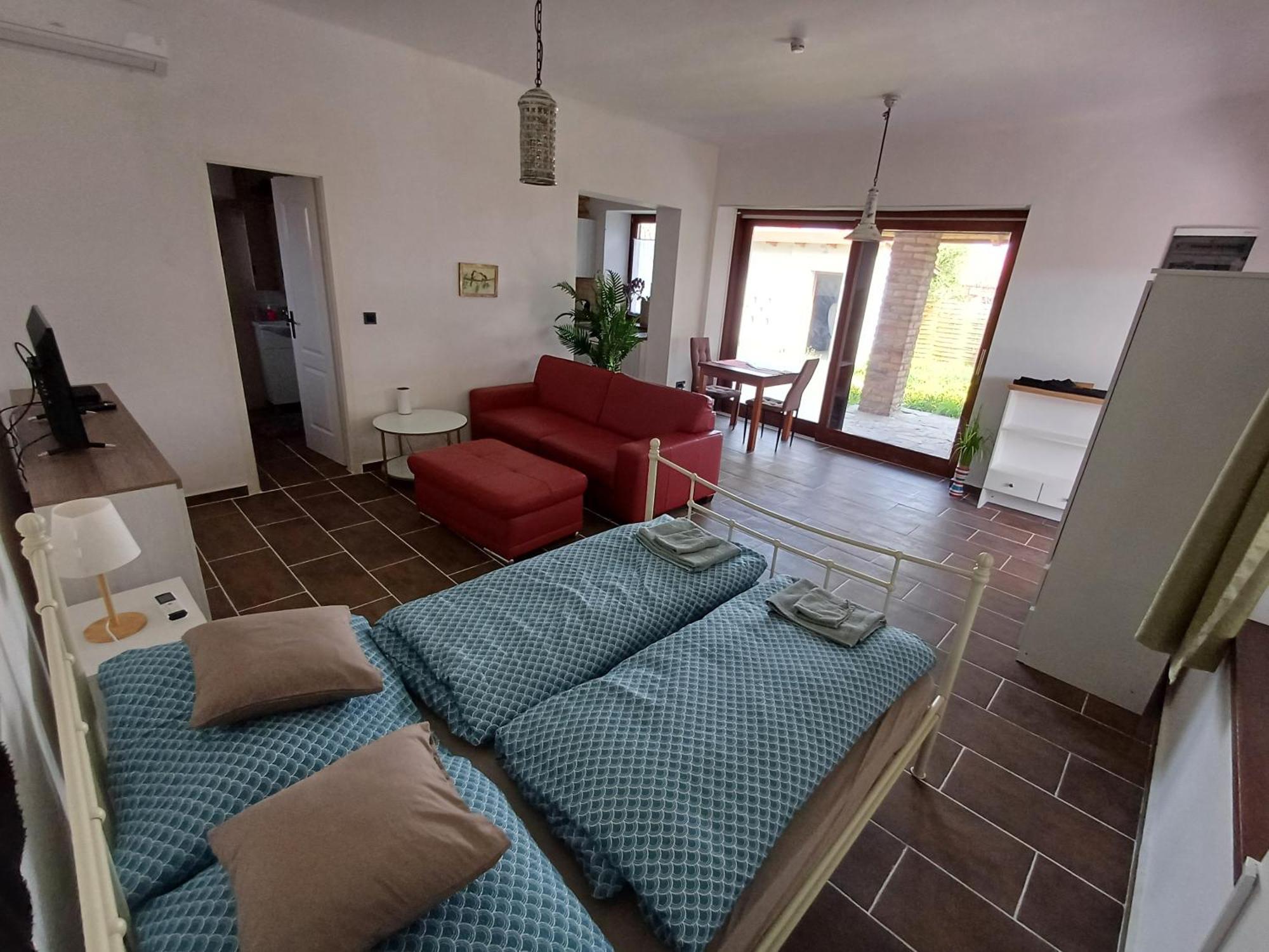 Penny Apartmanok Szigetvár Buitenkant foto